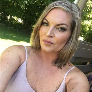 Meet your Posher, Hailey